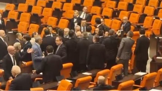 Meclis'te İsmet İnönü polemiği