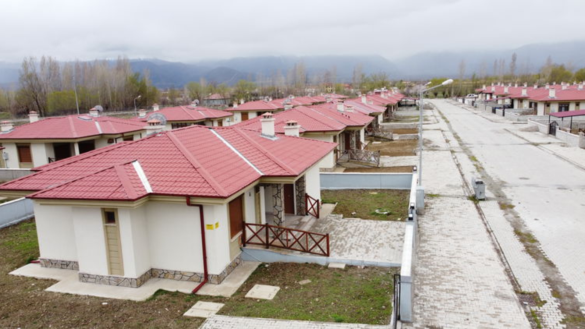 Yangın Merdiveni Kolaylığı: Bakanlık Mevcut Müstakil Yapılar İçin Yeni Standartlar Getirdi