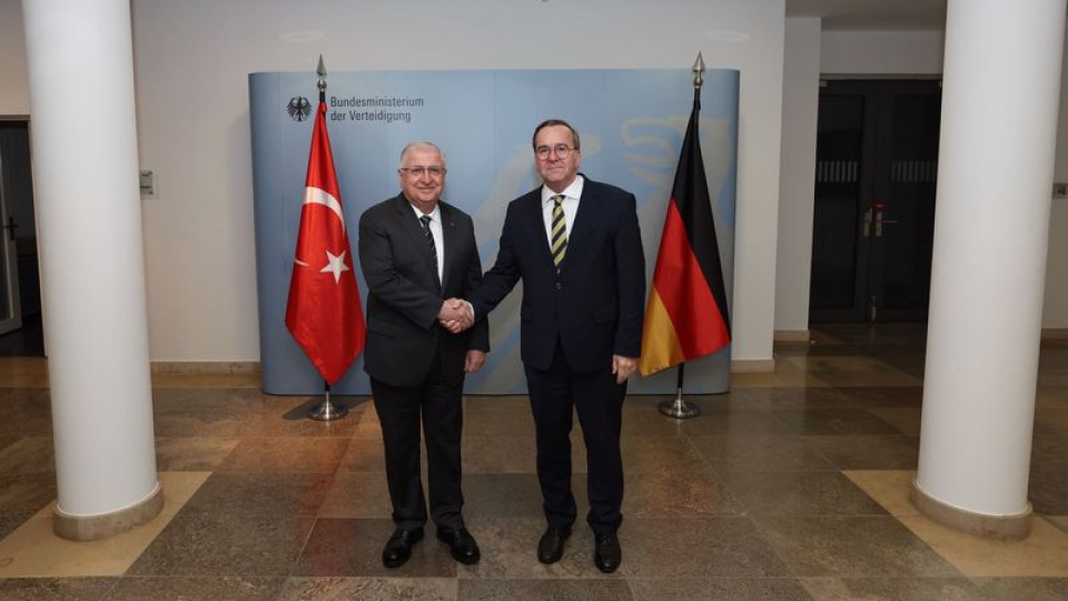 Bakan Güler Alman mevkidaşı Pistorius ile görüştü