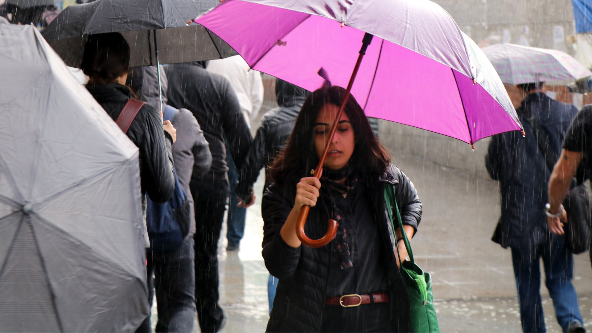 Son dakika: Meteoroloji'den Karadeniz için sağanak yağmur, Doğu Anadolu için kar yağışı alarmı - 15 Ocak Hava Durumu | Son dakika haberleri