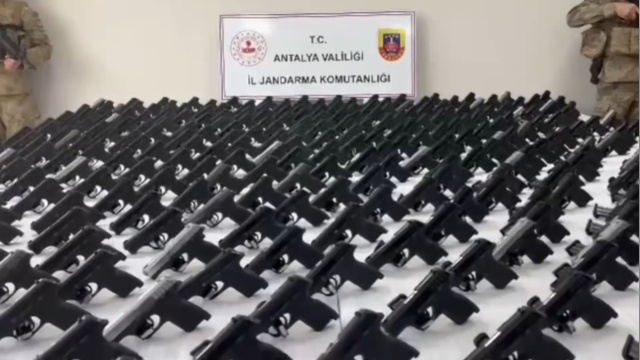 393 ruhsatsız tabanca ele geçirildi