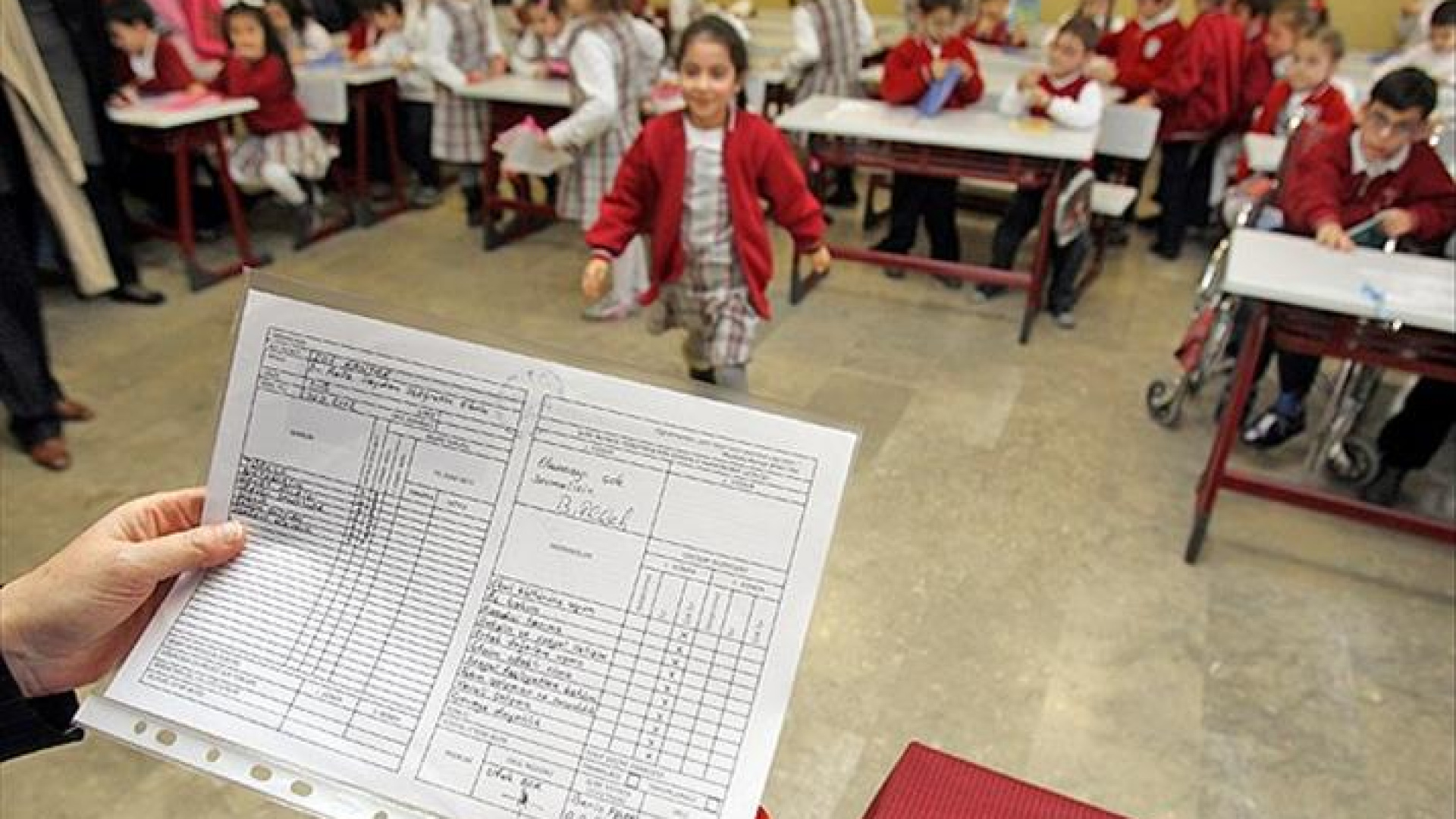 Karneler saat kaçta alınacak, karne günü okula ne zaman gidilecek, serbest kıyafet giyilir mi?