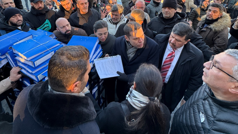 Martı TAG'dan İzmir UKOME'ye 48 bin dilekçe