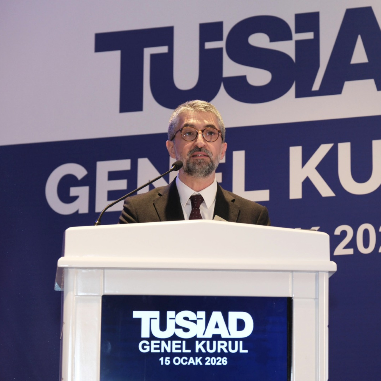 TÜSİAD'da yeni dönem başlıyor: Bayrak değişimi ve gelecek hedefleri!