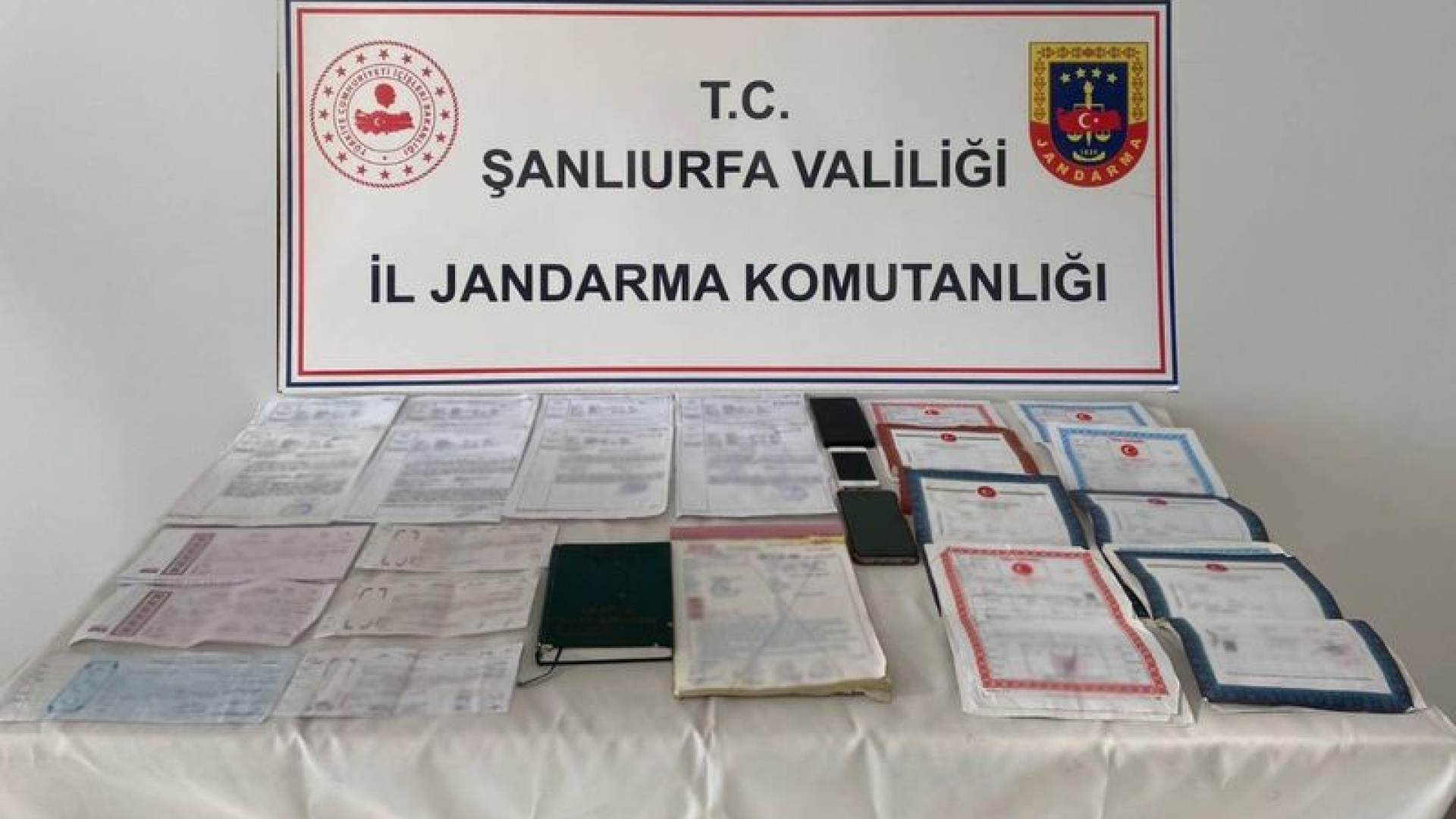 Şanlıurfa'da tefecilik operasyonunda 3 şüpheli yakalandı