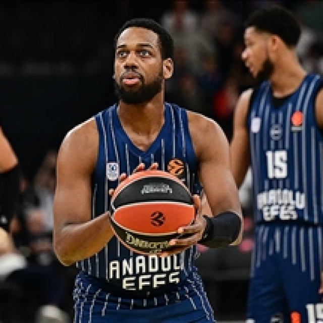 Anadolu Efes - Baskonia maçı saat kaçta?