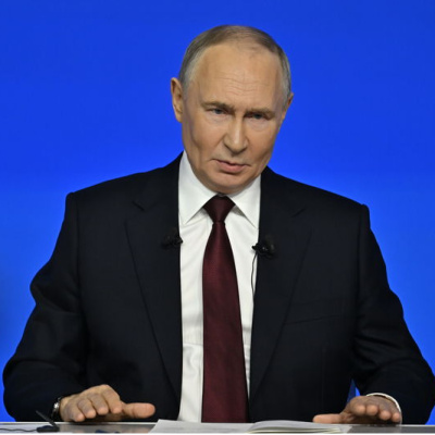 "Diyalog yerine monolog ön plana çıkıyor"