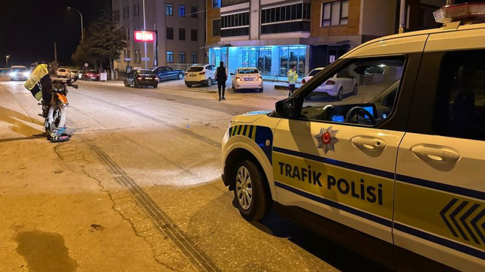 Motosikletin çarptığı yaya öldü