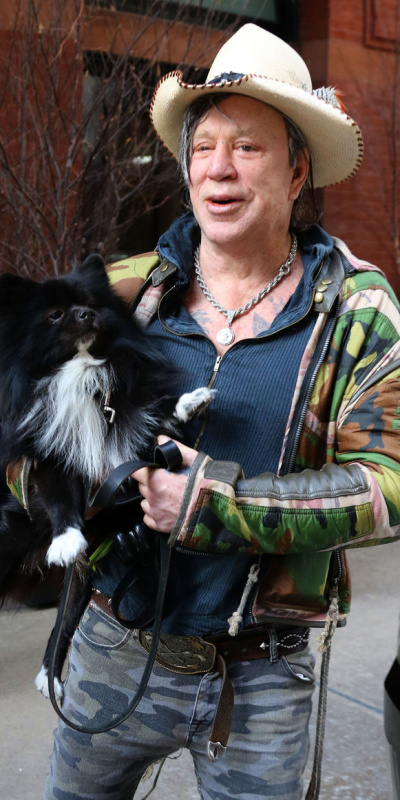 Bağışları iade ediyor