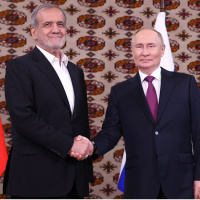 Putin, Pezeşkiyan ile görüştü