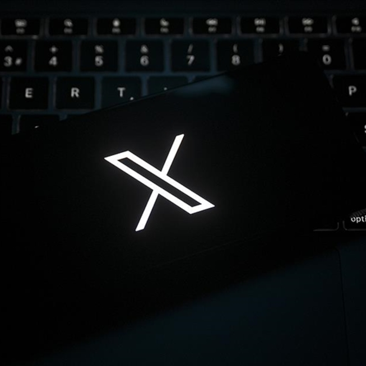 X çöktü mü? En İyi 5 Yöntemle Sorunu Hızlıca Çözün!