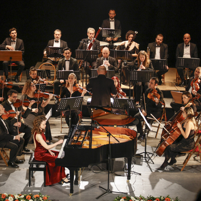 Elhamra Sahnesi’nde Mozart gecesi