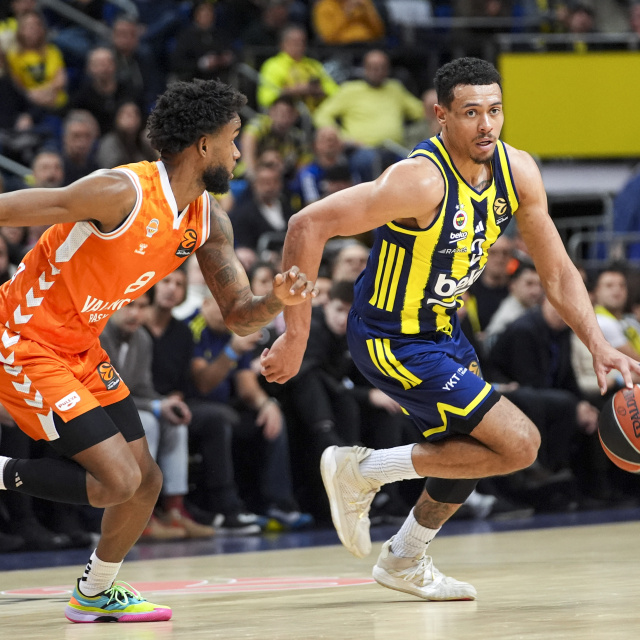 Fenerbahçe Beko, sahasında hata yapmadı!