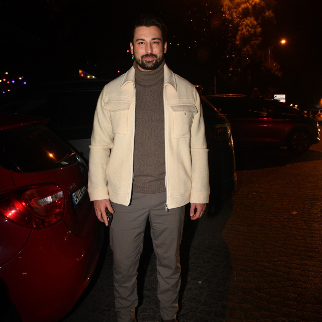 "Bu kez dileğimi dünya için diledim"