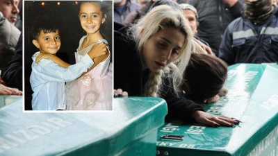 Bir annenin en zor anı! İki çocuğu yan yana defnedildi!