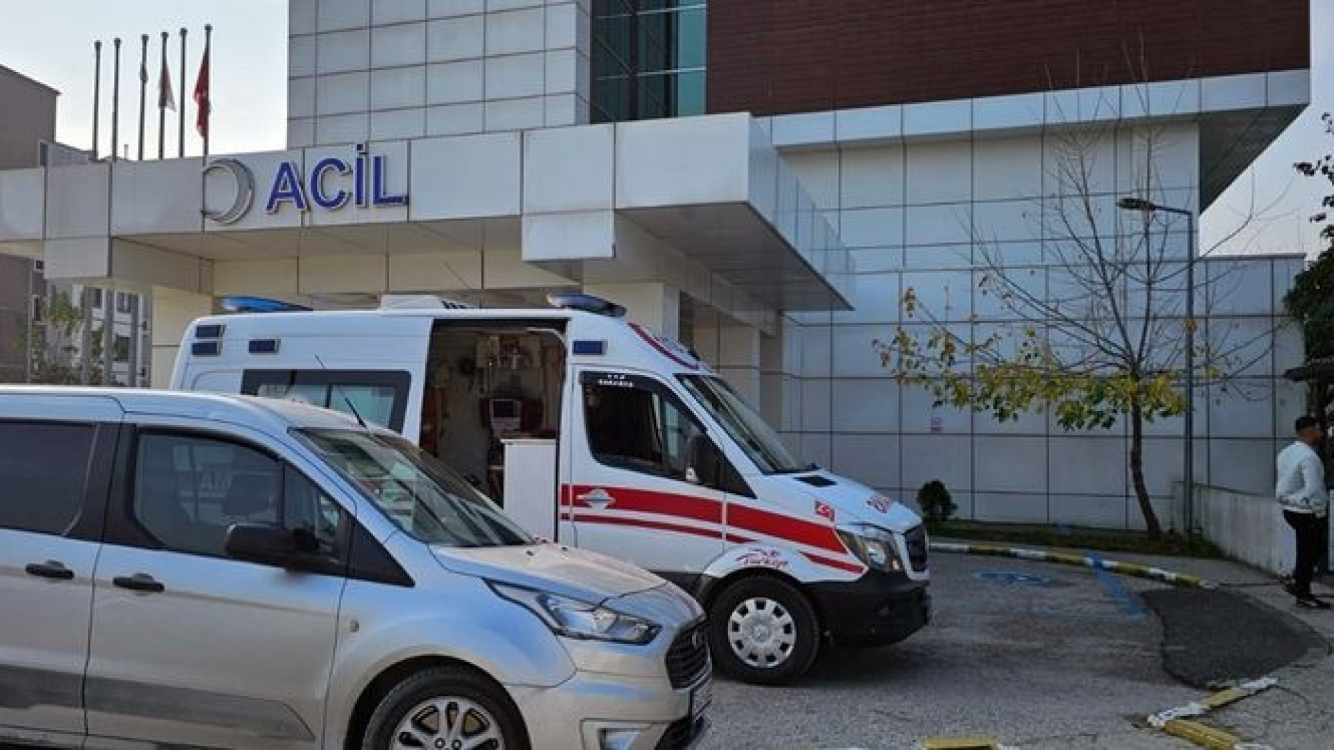 Son dakika: Bungalovun havuzunda hareketsiz halde bulunan kadın hastanede hayatını kaybetti | Son dakika haberleri