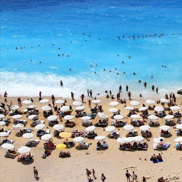 Ukrayna'dan Antalya'ya gelen turist sayısı çift haneli büyüdü