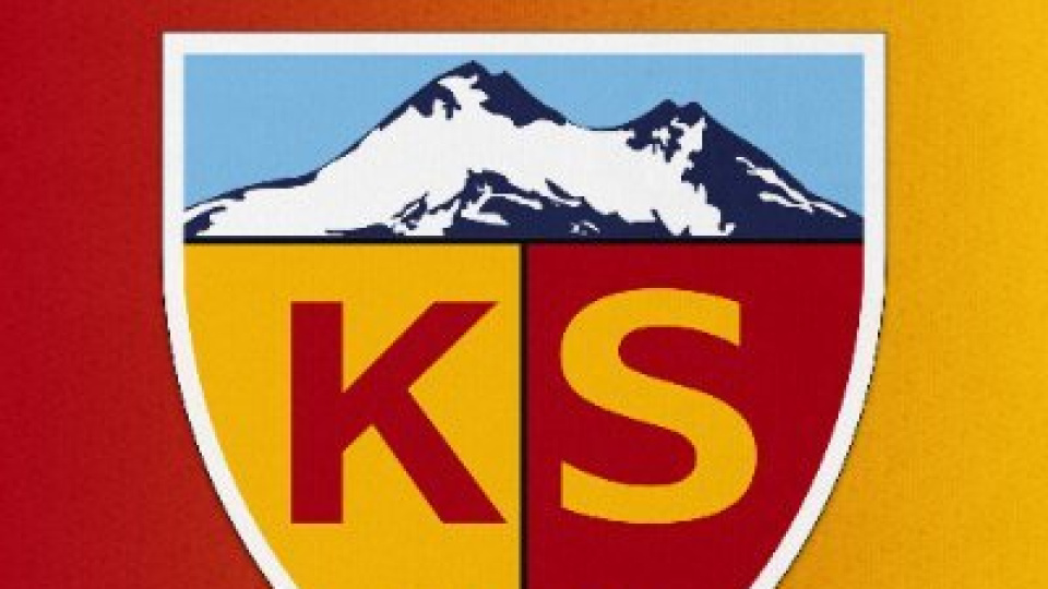 Kayserispor'da dört imza birden!