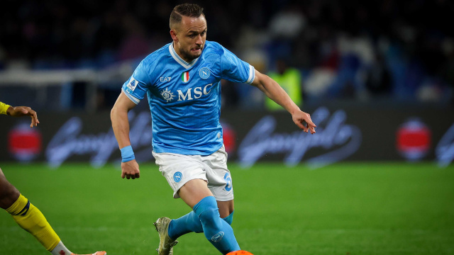 Napoli tek attı 3 aldı!