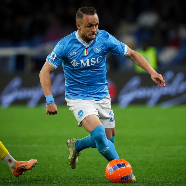 Napoli tek attı 3 aldı!