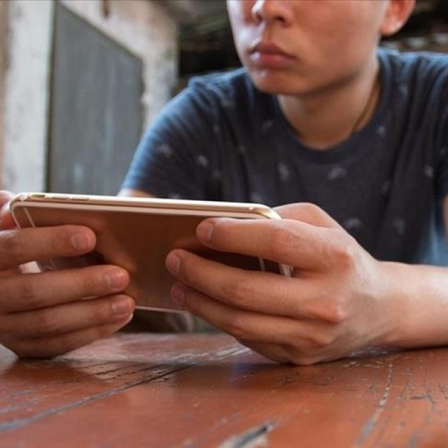 Çocuklara sosyal medya yasağı tüm dünyada yayılıyor