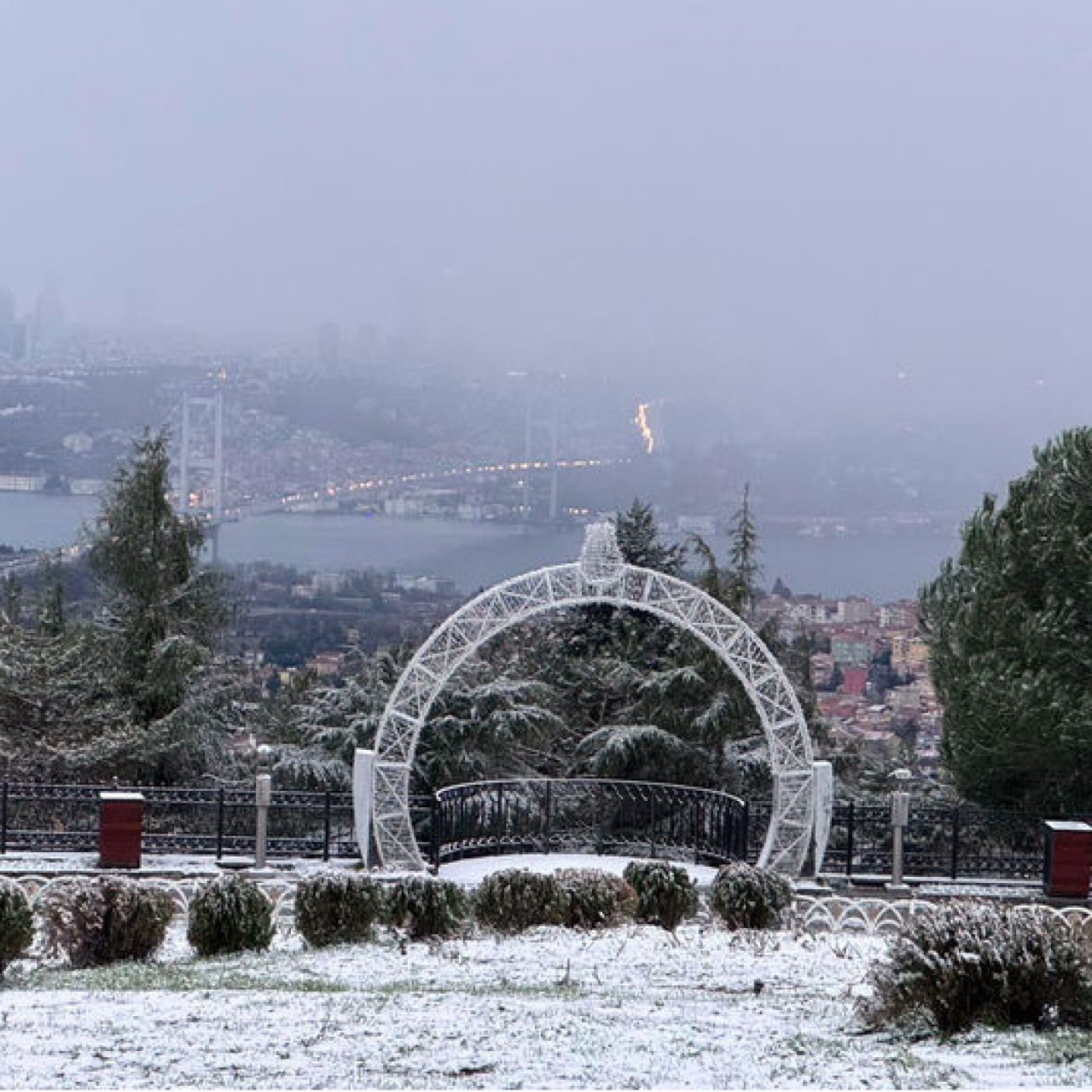 İstanbul beyaza büründü
