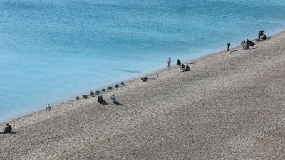 Antalya'da deniz 19, hava 12 derece!