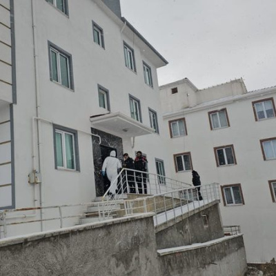 Dehşet manzara! Karı-koca silahla vurulmuş halde bulundu!