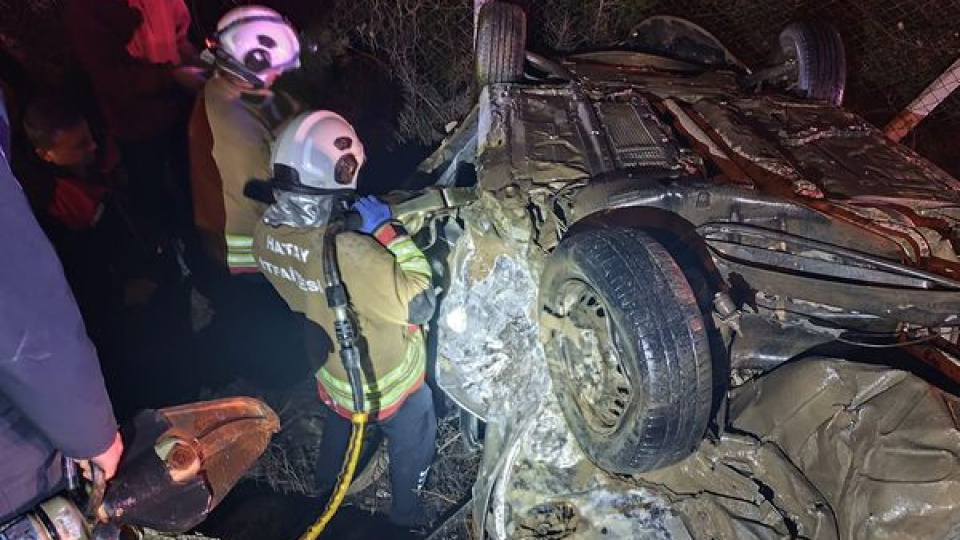 Otomobiller çarpıştı! Can kayıpları var!