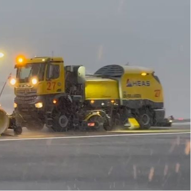 Kar hava ulaşımını etkiledi! Bazı seferler iptal