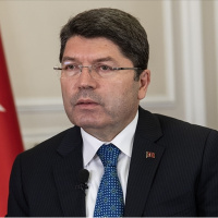 Bakan Tunç, Atlas'ın babası ile görüştü