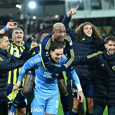 "Sahada Talisca kenarda Tedesco etkisi!"