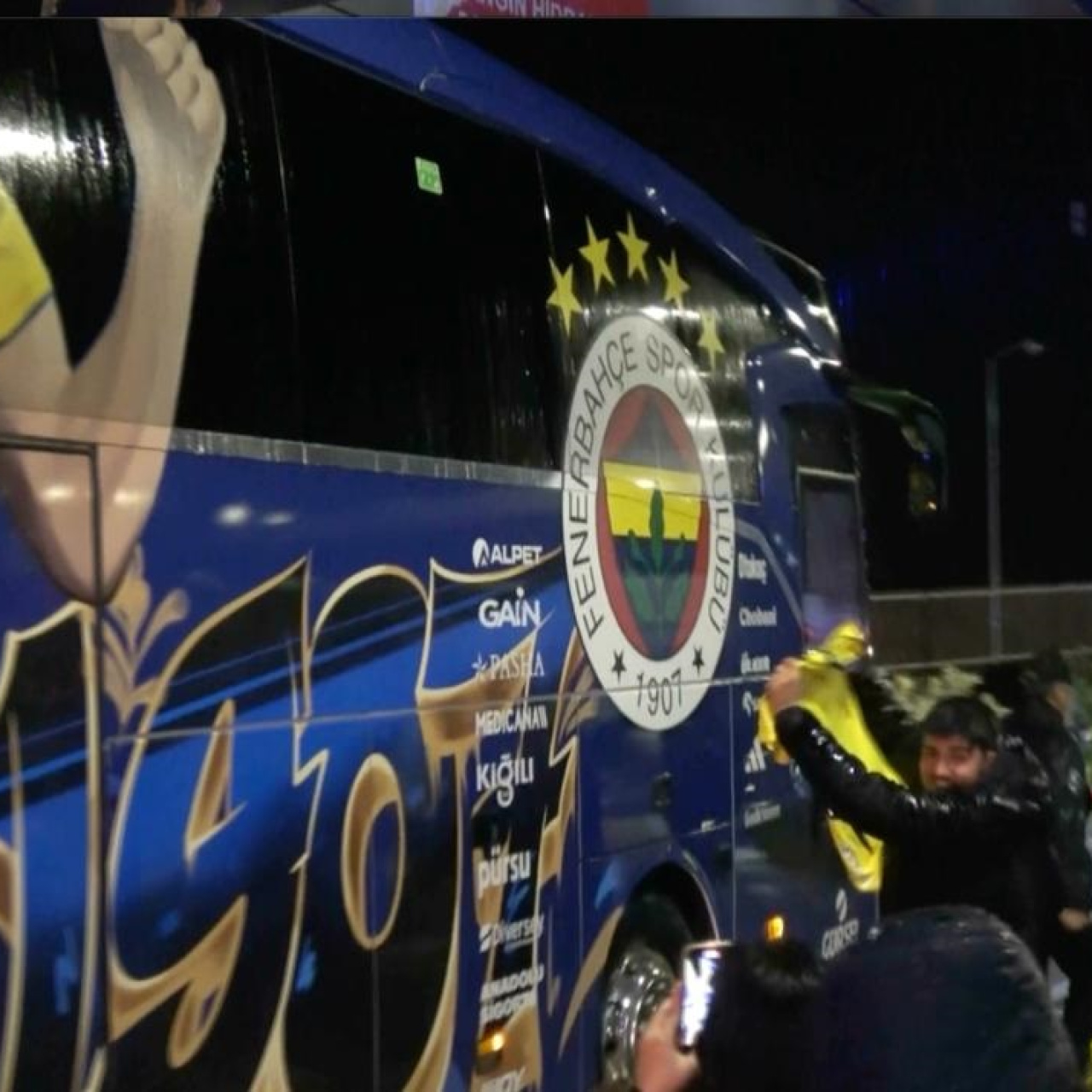 Fenerbahçe kafilesi, Alanya'da kaldı!