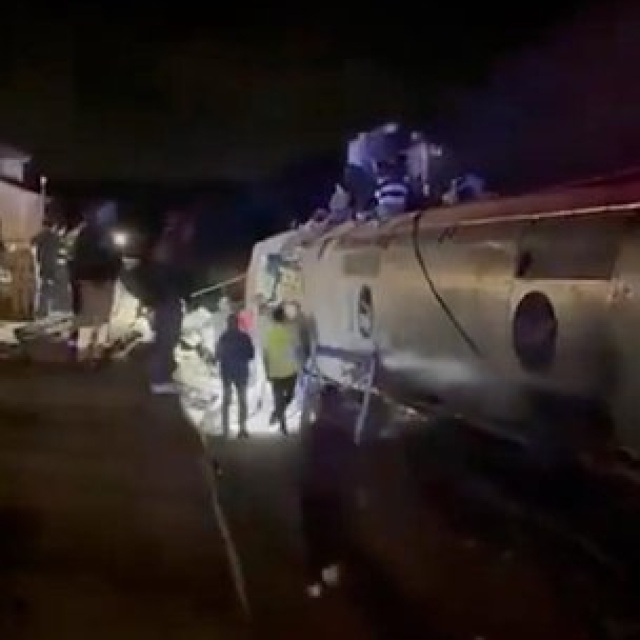 İspanya'da hızlı tren faciası: 21 ölü!