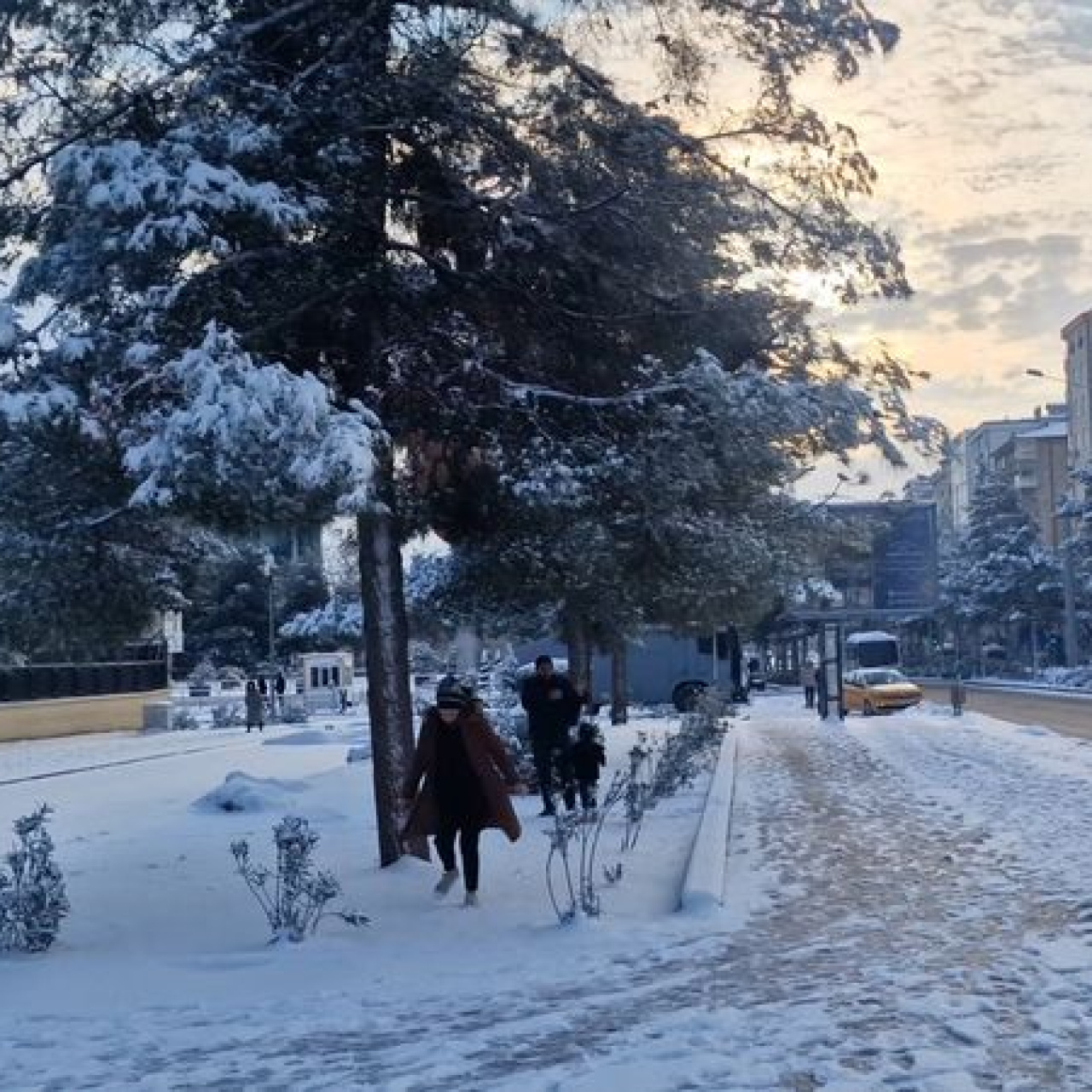 Diyarbakır'da uçuşlar iptal edildi
