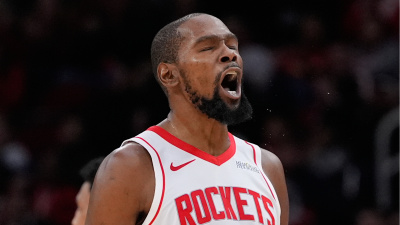 Kevin Durant'tan kariyerinde yeni rekor!