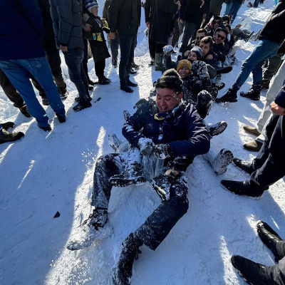 150 kişi birden poşetle kaydı