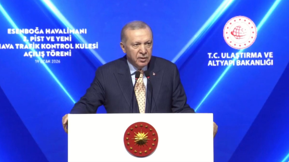 Esenboğa'da 3. pist ve yeni kule açıldı