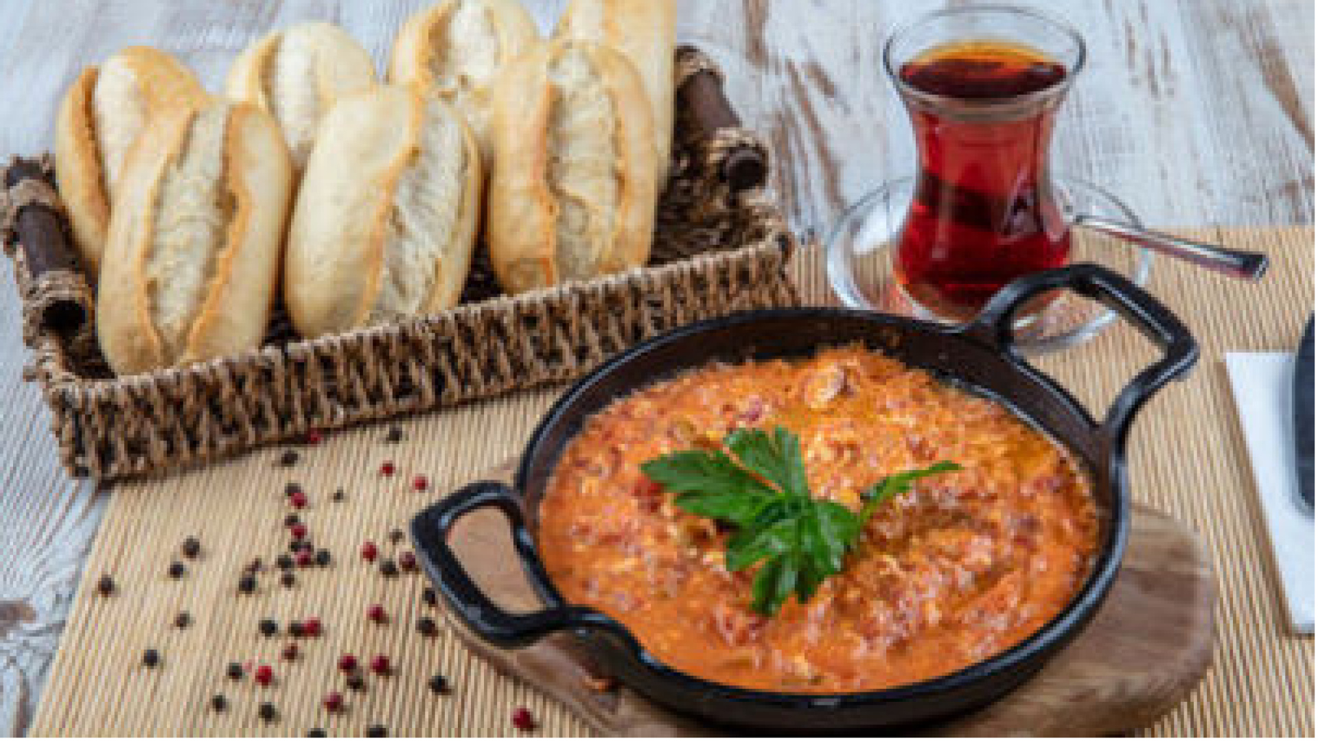 Menemen Tarifi: Menemen Nasıl Yapılır, Malzemeleri Neler?