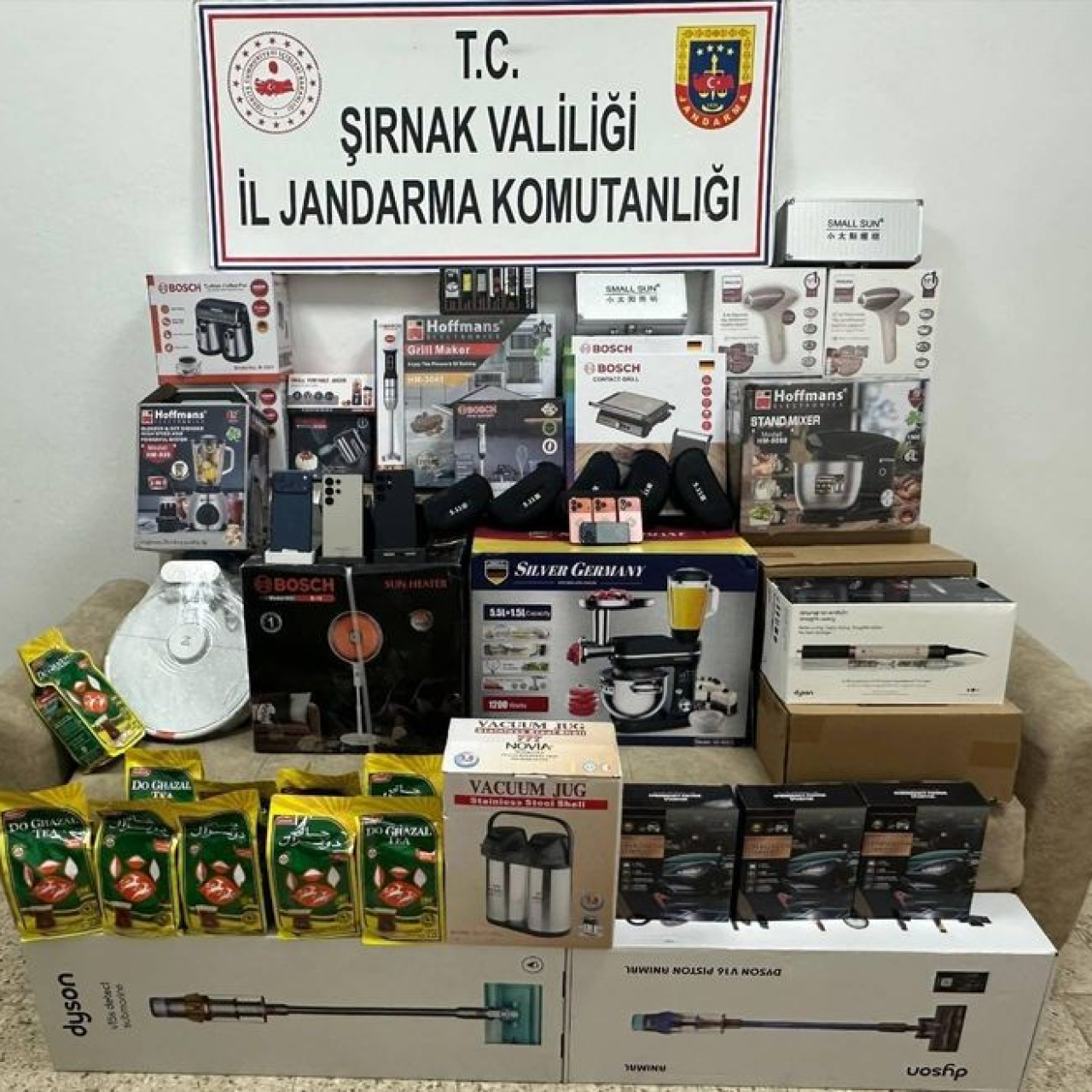 34 milyonluk kaçak ürün ele geçirildi