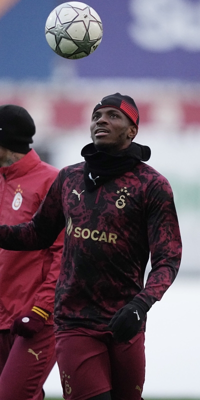 G.Saray'da Osimhen geri döndü!