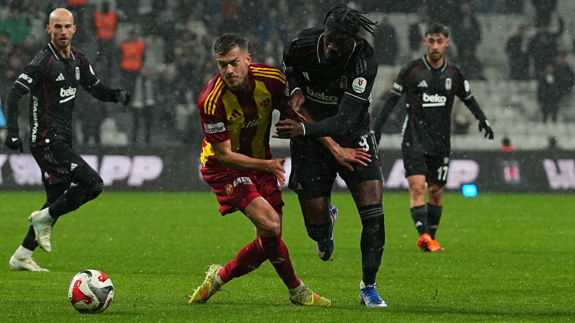 Aston Villa, Beşiktaş'ın Yıldızı Tammy Abraham'ı Canlı İzledi!