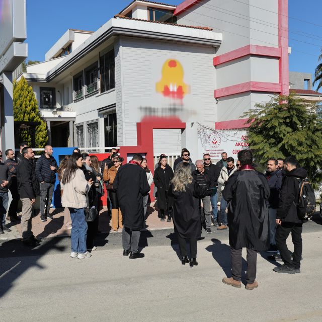 Karne için gittikleri anaokulunun iflas ettiğini öğrendiler