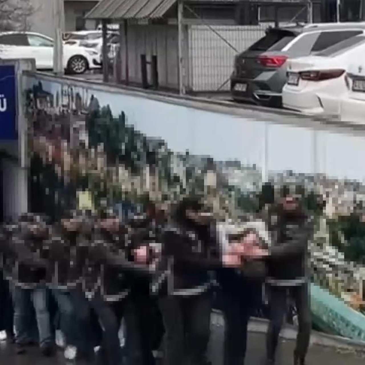 İnşaat işi için çağrıldı, tehditle Casperlar'a dahil edildi!