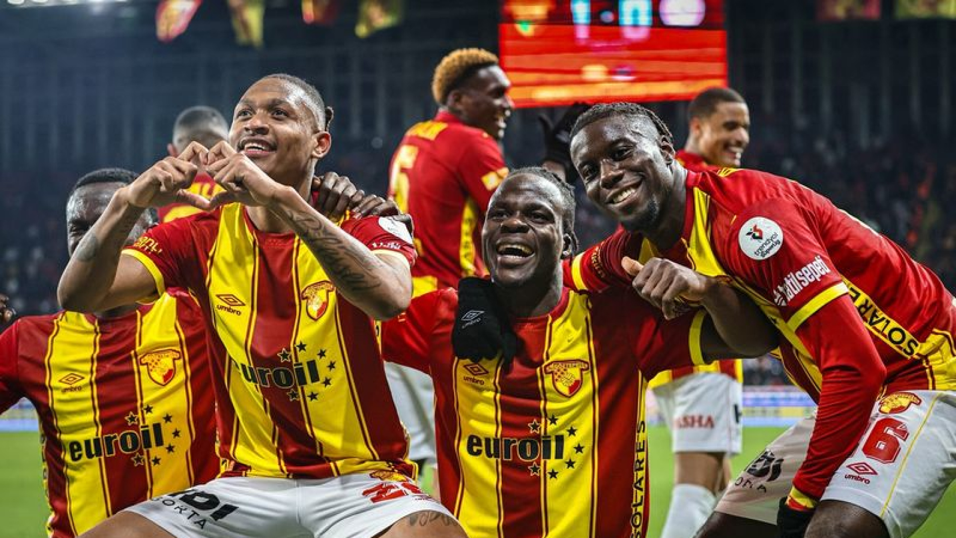 Göztepe Rizespor'u 3-1 Yendi, Avrupa Yolunda Emin Adımlarla İlerliyor