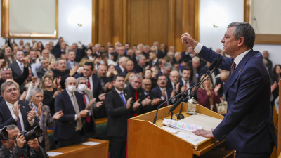 Özel'den Bahçeli'ye emekli önerisi