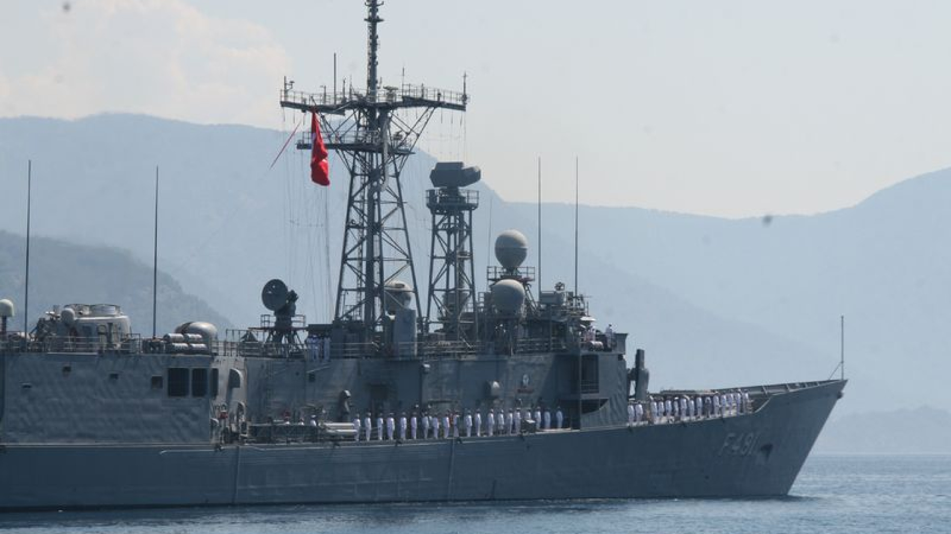 TBMM, Türk Donanması'nın Aden Körfezi Görev Süresini 1 Yıl Uzattı