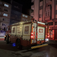 Dairedeki yangında 5 kişi dumandan etkilendi