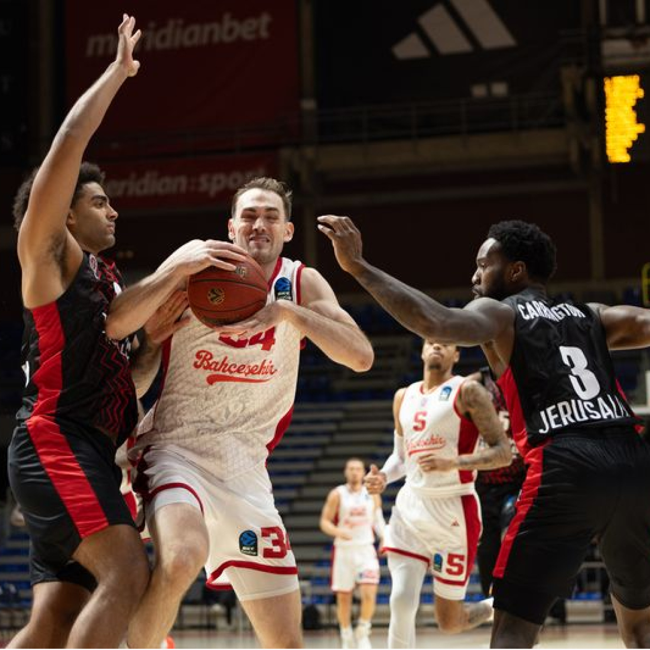 Bahçeşehir, Hapoel Jerusalem'i devirdi!