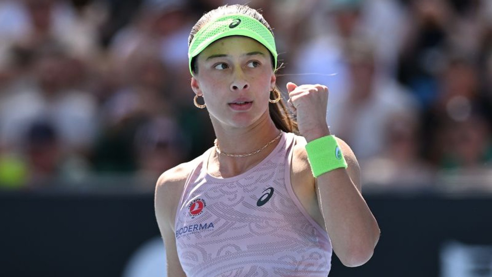 Zeynep Sönmez tarih yazmaya devam ediyor! - Tenis Haberleri